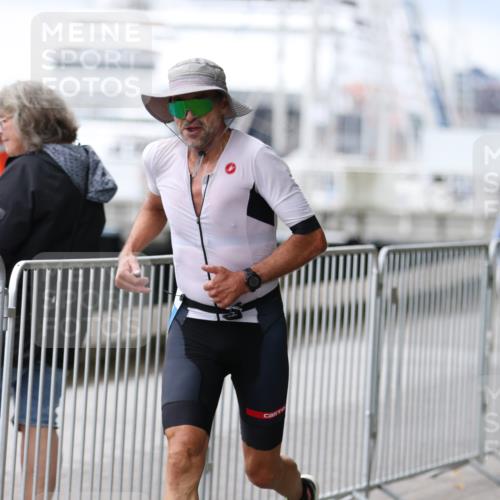 16.08.2026 - KN Förde Triathlon 2026 Antke Förster http://msf.ph/oto/9996198 16.08.2026 11:46:55 Laufen  meine-sportfotos.de
