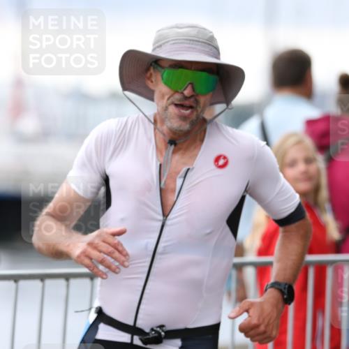 16.08.2026 - KN Förde Triathlon 2026 Antke Förster http://msf.ph/oto/9996201 16.08.2026 11:46:57 Laufen  meine-sportfotos.de