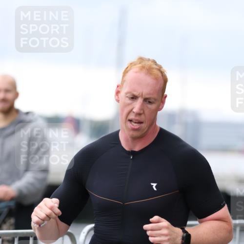 16.08.2026 - KN Förde Triathlon 2026 Antke Förster http://msf.ph/oto/9996209 16.08.2026 11:47:41 Laufen  meine-sportfotos.de