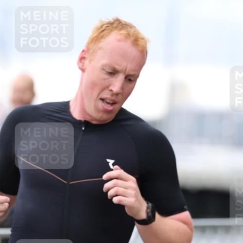16.08.2026 - KN Förde Triathlon 2026 Antke Förster http://msf.ph/oto/9996211 16.08.2026 11:47:41 Laufen  meine-sportfotos.de
