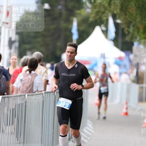 16.08.2026 - KN Förde Triathlon 2026 Antke Förster http://msf.ph/oto/9996218 16.08.2026 11:47:58 Laufen  meine-sportfotos.de