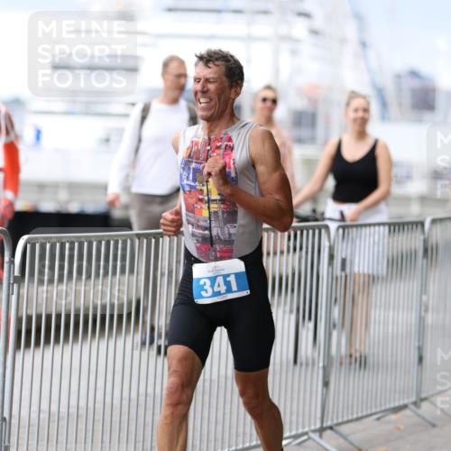 16.08.2026 - KN Förde Triathlon 2026 Antke Förster http://msf.ph/oto/9996232 16.08.2026 11:48:11 Laufen  meine-sportfotos.de