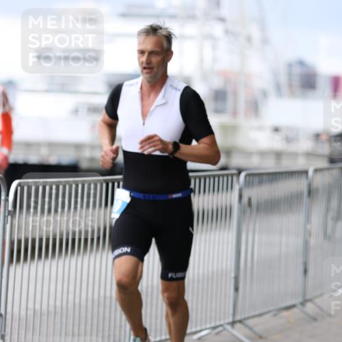 16.08.2026 - KN Förde Triathlon 2026 Antke Förster http://msf.ph/oto/9996242 16.08.2026 11:48:36 Laufen  meine-sportfotos.de