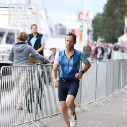 16.08.2026 - KN Förde Triathlon 2026 Antke Förster http://msf.ph/oto/9996275 16.08.2026 11:49:08 Laufen  meine-sportfotos.de