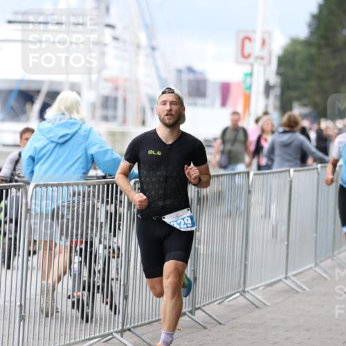 16.08.2026 - KN Förde Triathlon 2026 Antke Förster http://msf.ph/oto/9996283 16.08.2026 11:49:18 Laufen  meine-sportfotos.de