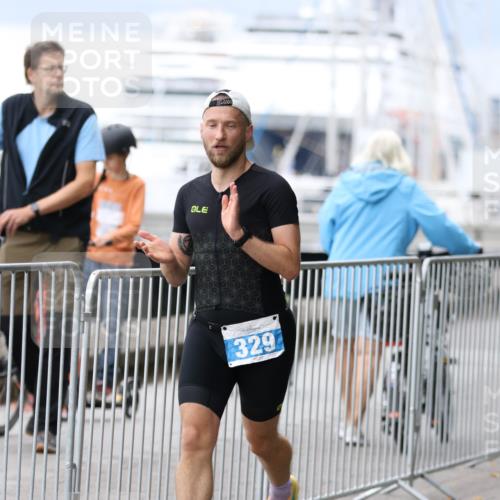 16.08.2026 - KN Förde Triathlon 2026 Antke Förster http://msf.ph/oto/9996284 16.08.2026 11:49:18 Laufen  meine-sportfotos.de