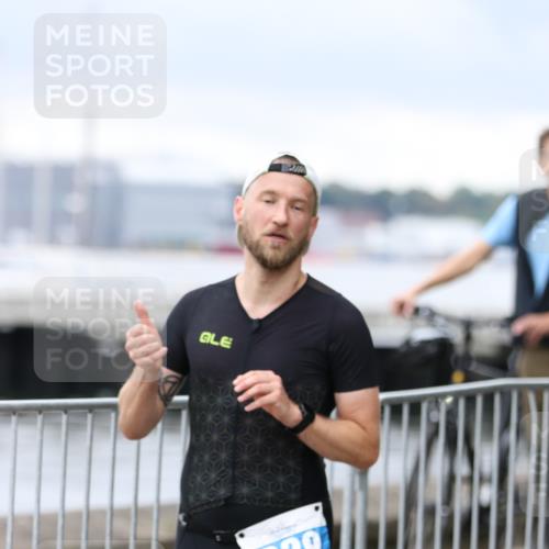 16.08.2026 - KN Förde Triathlon 2026 Antke Förster http://msf.ph/oto/9996286 16.08.2026 11:49:19 Laufen  meine-sportfotos.de