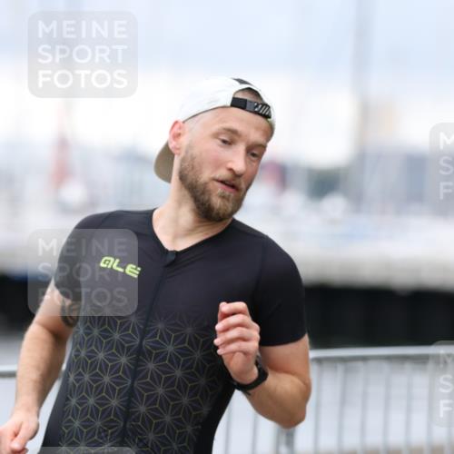 16.08.2026 - KN Förde Triathlon 2026 Antke Förster http://msf.ph/oto/9996288 16.08.2026 11:49:20 Laufen  meine-sportfotos.de