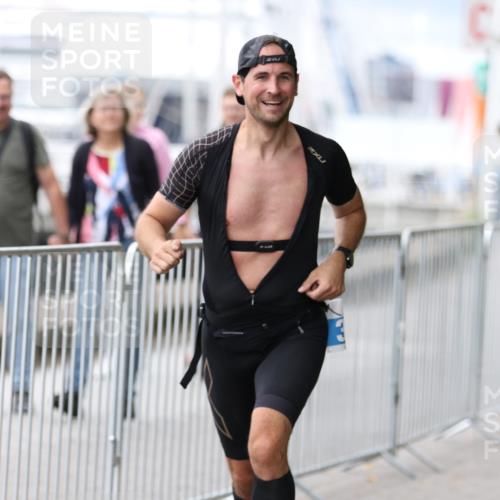 16.08.2026 - KN Förde Triathlon 2026 Antke Förster http://msf.ph/oto/9996306 16.08.2026 11:49:41 Laufen  meine-sportfotos.de