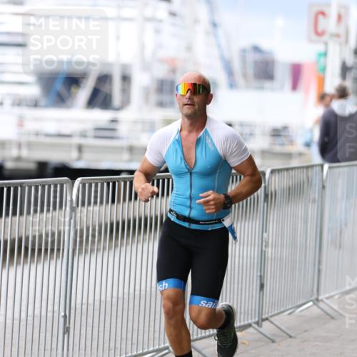 16.08.2026 - KN Förde Triathlon 2026 Antke Förster http://msf.ph/oto/9996320 16.08.2026 11:49:59 Laufen  meine-sportfotos.de