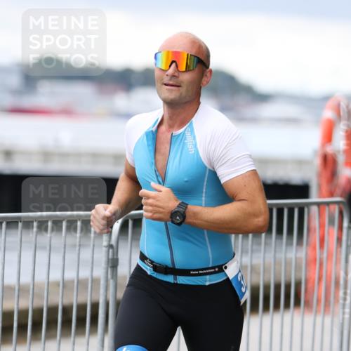 16.08.2026 - KN Förde Triathlon 2026 Antke Förster http://msf.ph/oto/9996323 16.08.2026 11:50:01 Laufen  meine-sportfotos.de
