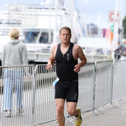 16.08.2026 - KN Förde Triathlon 2026 Antke Förster http://msf.ph/oto/9996349 16.08.2026 11:50:34 Laufen  meine-sportfotos.de