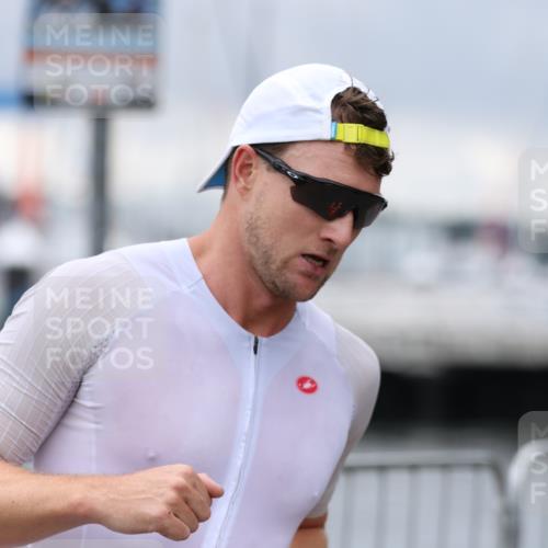 16.08.2026 - KN Förde Triathlon 2026 Antke Förster http://msf.ph/oto/9996377 16.08.2026 11:50:55 Laufen  meine-sportfotos.de