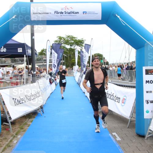 16.08.2026 - KN Förde Triathlon 2026 Markus Tischler http://msf.ph/oto/9996379 16.08.2026 11:56:56 Ziel 310, 323, 329, 310, 323, 329 meine-sportfotos.de