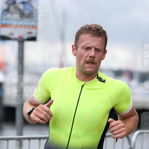 16.08.2026 - KN Förde Triathlon 2026 Antke Förster http://msf.ph/oto/9996391 16.08.2026 11:51:15 Laufen  meine-sportfotos.de