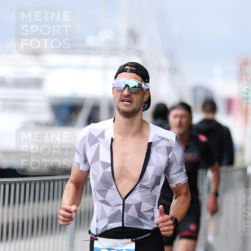 16.08.2026 - KN Förde Triathlon 2026 Antke Förster http://msf.ph/oto/9996406 16.08.2026 11:51:33 Laufen  meine-sportfotos.de