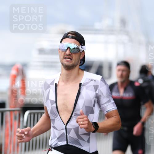 16.08.2026 - KN Förde Triathlon 2026 Antke Förster http://msf.ph/oto/9996407 16.08.2026 11:51:33 Laufen  meine-sportfotos.de