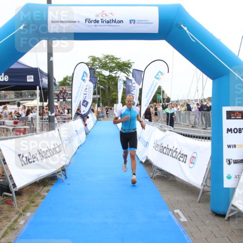 16.08.2026 - KN Förde Triathlon 2026 Markus Tischler http://msf.ph/oto/9996412 16.08.2026 11:58:25 Ziel 318, 318 meine-sportfotos.de