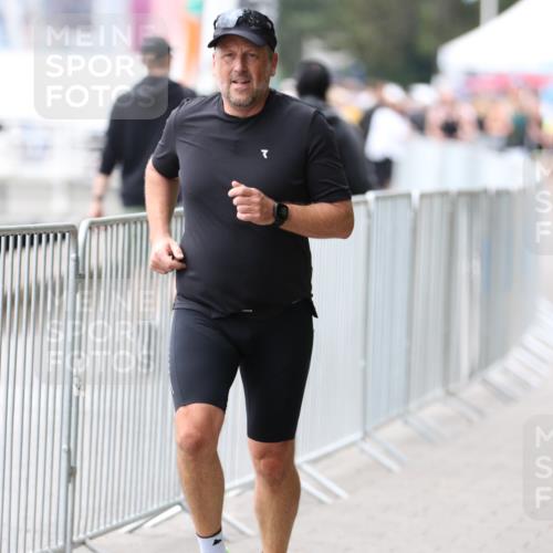 16.08.2026 - KN Förde Triathlon 2026 Antke Förster http://msf.ph/oto/9996422 16.08.2026 11:51:45 Laufen  meine-sportfotos.de