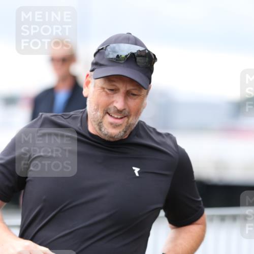16.08.2026 - KN Förde Triathlon 2026 Antke Förster http://msf.ph/oto/9996430 16.08.2026 11:51:49 Laufen  meine-sportfotos.de