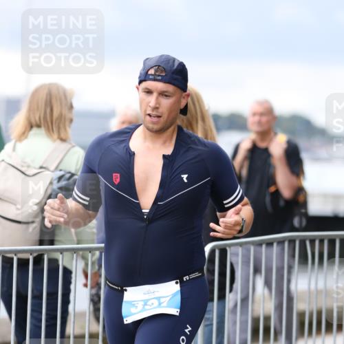16.08.2026 - KN Förde Triathlon 2026 Antke Förster http://msf.ph/oto/9996464 16.08.2026 11:52:27 Laufen  meine-sportfotos.de
