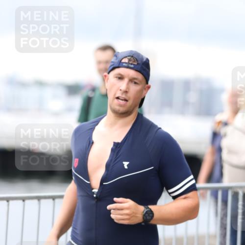 16.08.2026 - KN Förde Triathlon 2026 Antke Förster http://msf.ph/oto/9996466 16.08.2026 11:52:28 Laufen  meine-sportfotos.de