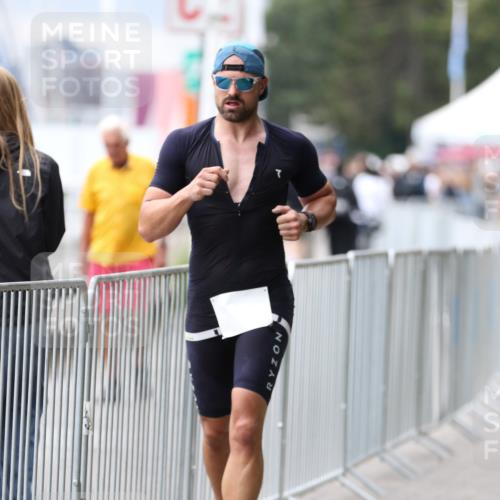 16.08.2026 - KN Förde Triathlon 2026 Antke Förster http://msf.ph/oto/9996469 16.08.2026 11:52:36 Laufen  meine-sportfotos.de