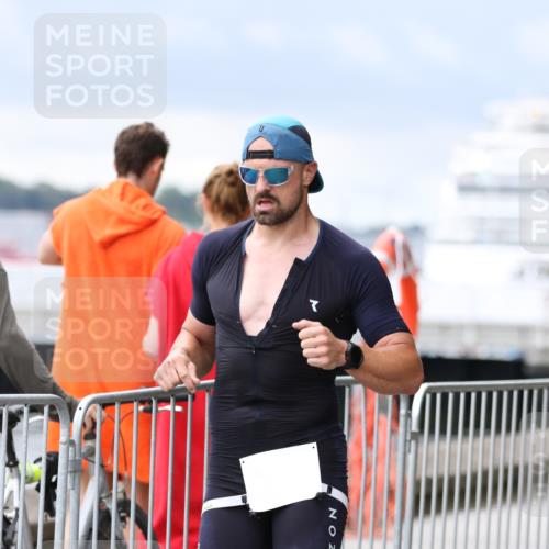 16.08.2026 - KN Förde Triathlon 2026 Antke Förster http://msf.ph/oto/9996473 16.08.2026 11:52:39 Laufen  meine-sportfotos.de