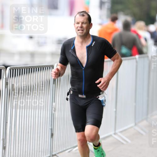 16.08.2026 - KN Förde Triathlon 2026 Antke Förster http://msf.ph/oto/9996493 16.08.2026 11:53:00 Laufen  meine-sportfotos.de