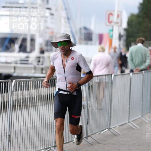 16.08.2026 - KN Förde Triathlon 2026 Antke Förster http://msf.ph/oto/9996533 16.08.2026 11:54:14 Laufen  meine-sportfotos.de