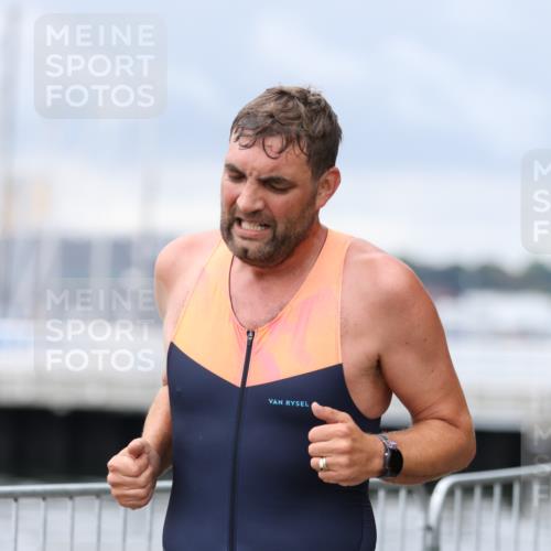 16.08.2026 - KN Förde Triathlon 2026 Antke Förster http://msf.ph/oto/9996542 16.08.2026 11:54:22 Laufen  meine-sportfotos.de