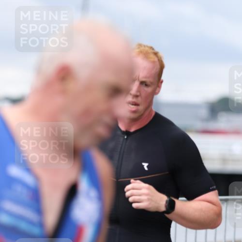 16.08.2026 - KN Förde Triathlon 2026 Antke Förster http://msf.ph/oto/9996567 16.08.2026 11:55:14 Laufen  meine-sportfotos.de