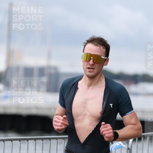 16.08.2026 - KN Förde Triathlon 2026 Antke Förster http://msf.ph/oto/9996584 16.08.2026 11:55:34 Laufen  meine-sportfotos.de
