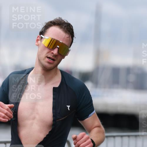 16.08.2026 - KN Förde Triathlon 2026 Antke Förster http://msf.ph/oto/9996587 16.08.2026 11:55:35 Laufen  meine-sportfotos.de
