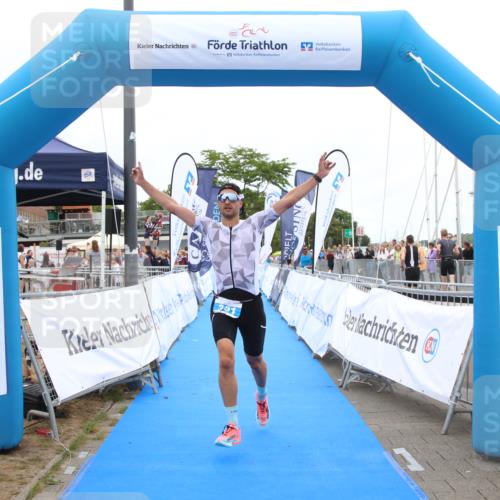 16.08.2026 - KN Förde Triathlon 2026 Markus Tischler http://msf.ph/oto/9996591 16.08.2026 11:58:52 Ziel 321, 331, 321, 331 meine-sportfotos.de