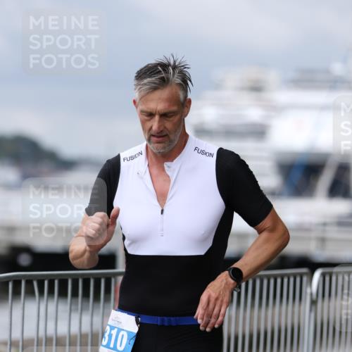 16.08.2026 - KN Förde Triathlon 2026 Antke Förster http://msf.ph/oto/9996610 16.08.2026 11:55:57 Laufen  meine-sportfotos.de