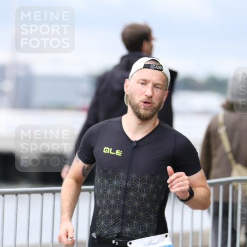 16.08.2026 - KN Förde Triathlon 2026 Antke Förster http://msf.ph/oto/9996621 16.08.2026 11:56:10 Laufen  meine-sportfotos.de