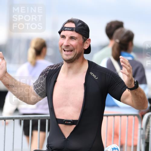 16.08.2026 - KN Förde Triathlon 2026 Antke Förster http://msf.ph/oto/9996629 16.08.2026 11:56:17 Laufen  meine-sportfotos.de