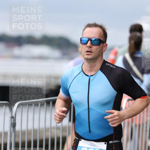 16.08.2026 - KN Förde Triathlon 2026 Antke Förster http://msf.ph/oto/9996634 16.08.2026 11:56:21 Laufen  meine-sportfotos.de