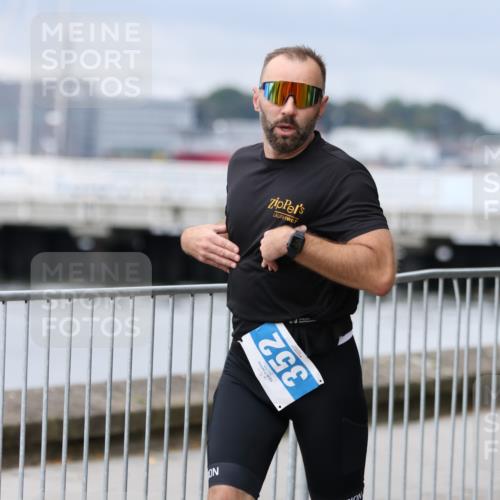 16.08.2026 - KN Förde Triathlon 2026 Antke Förster http://msf.ph/oto/9996645 16.08.2026 11:56:30 Laufen  meine-sportfotos.de
