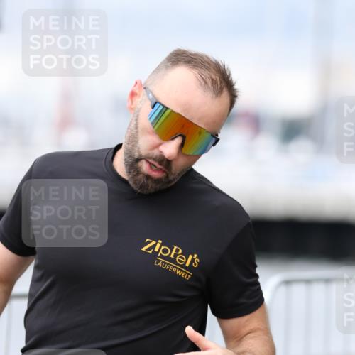16.08.2026 - KN Förde Triathlon 2026 Antke Förster http://msf.ph/oto/9996647 16.08.2026 11:56:31 Laufen  meine-sportfotos.de