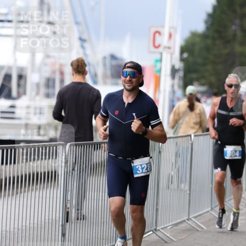 16.08.2026 - KN Förde Triathlon 2026 Antke Förster http://msf.ph/oto/9996680 16.08.2026 11:57:05 Laufen  meine-sportfotos.de