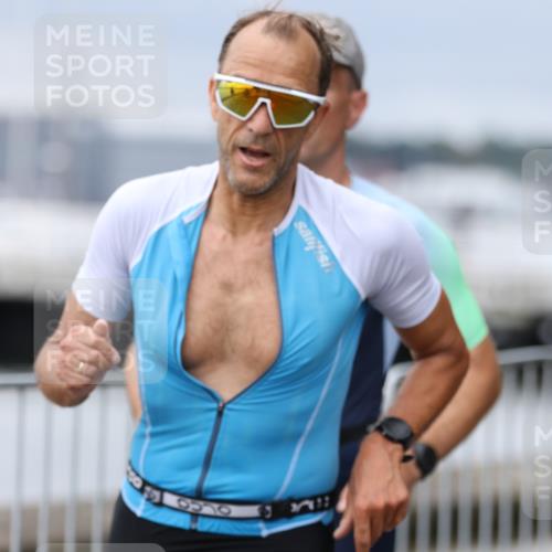 16.08.2026 - KN Förde Triathlon 2026 Antke Förster http://msf.ph/oto/9996709 16.08.2026 11:57:30 Laufen  meine-sportfotos.de