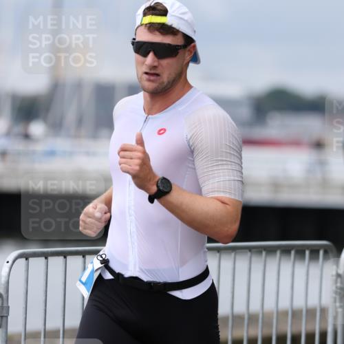 16.08.2026 - KN Förde Triathlon 2026 Antke Förster http://msf.ph/oto/9996745 16.08.2026 11:58:00 Laufen  meine-sportfotos.de