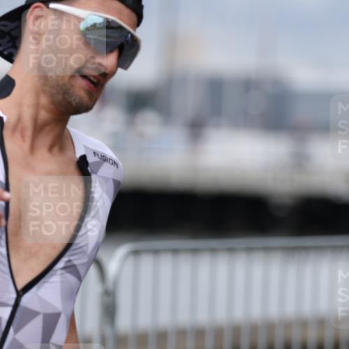 16.08.2026 - KN Förde Triathlon 2026 Antke Förster http://msf.ph/oto/9996756 16.08.2026 11:58:10 Laufen  meine-sportfotos.de