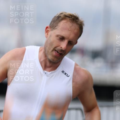 16.08.2026 - KN Förde Triathlon 2026 Antke Förster http://msf.ph/oto/9996777 16.08.2026 11:58:25 Laufen  meine-sportfotos.de