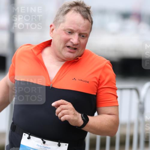 16.08.2026 - KN Förde Triathlon 2026 Antke Förster http://msf.ph/oto/9996860 16.08.2026 11:59:46 Laufen  meine-sportfotos.de