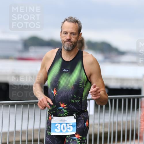 16.08.2026 - KN Förde Triathlon 2026 Antke Förster http://msf.ph/oto/9996871 16.08.2026 11:59:55 Laufen  meine-sportfotos.de