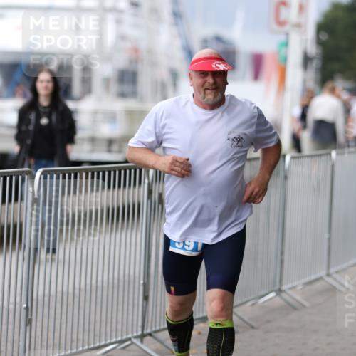 16.08.2026 - KN Förde Triathlon 2026 Antke Förster http://msf.ph/oto/9996908 16.08.2026 12:00:44 Laufen  meine-sportfotos.de