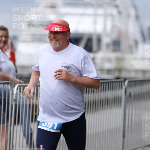 16.08.2026 - KN Förde Triathlon 2026 Antke Förster http://msf.ph/oto/9996910 16.08.2026 12:00:45 Laufen  meine-sportfotos.de